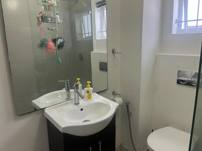 2 Bedroom Property for Sale in Bergvliet Western Cape